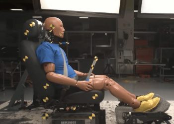 Uji Tabrak Baru IIHS untuk Mengurangi Risiko Cedera Leher