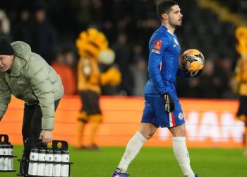 Hat-trick Pedro Neto Bawa The Blues Lolos ke Babak Lima Piala FA