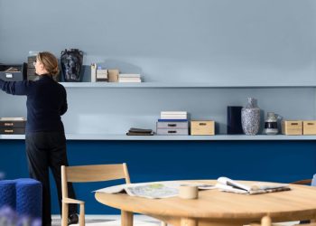 Biru Sebagai Warna Tahun 2026 dan Cara Pengaplikasiannya di Interior Rumah agar Tak Monoton